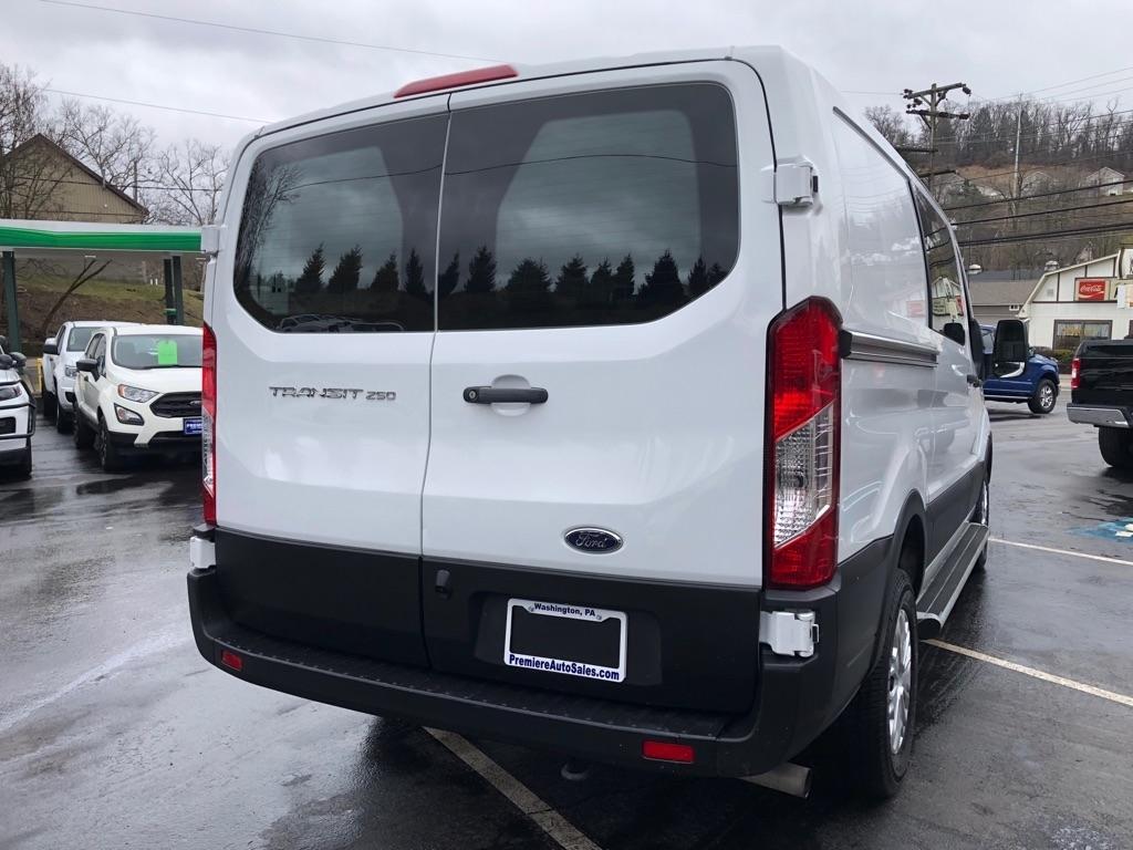 Ford Transit  2024