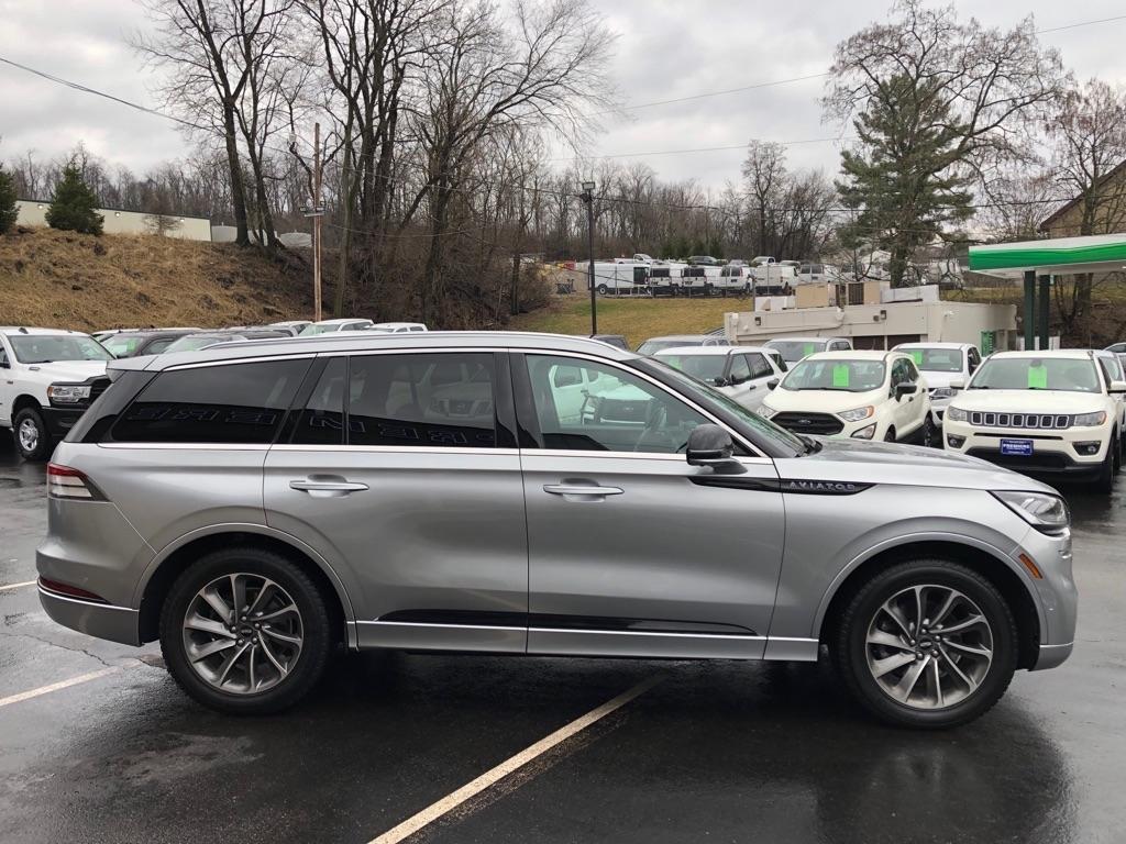 Lincoln Aviator  2020