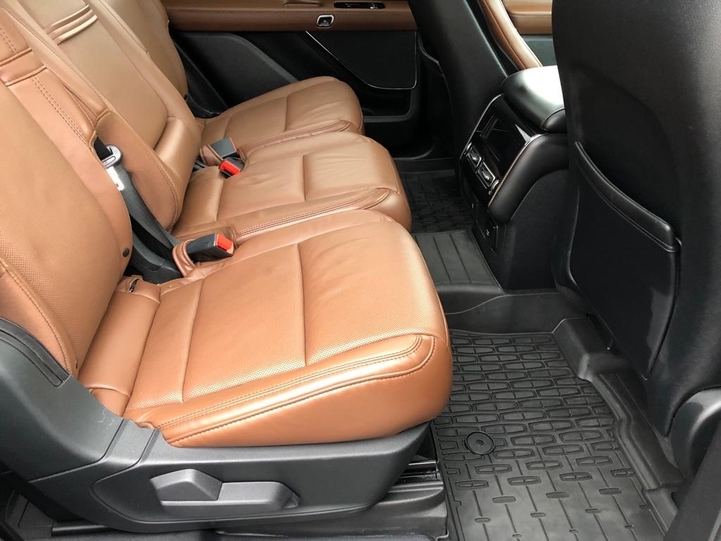 Lincoln Aviator  2020