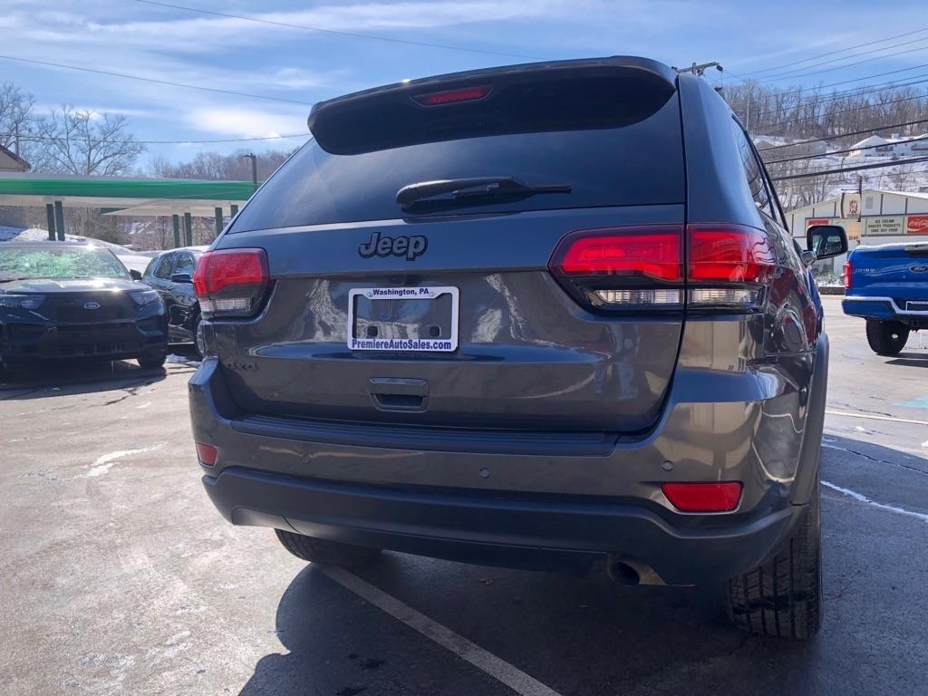 Jeep Grand Cherokee  2016