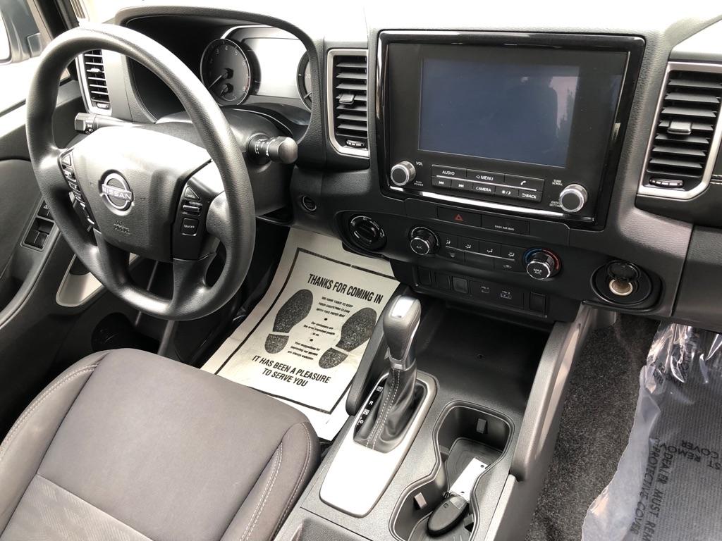 Nissan Frontier  2022