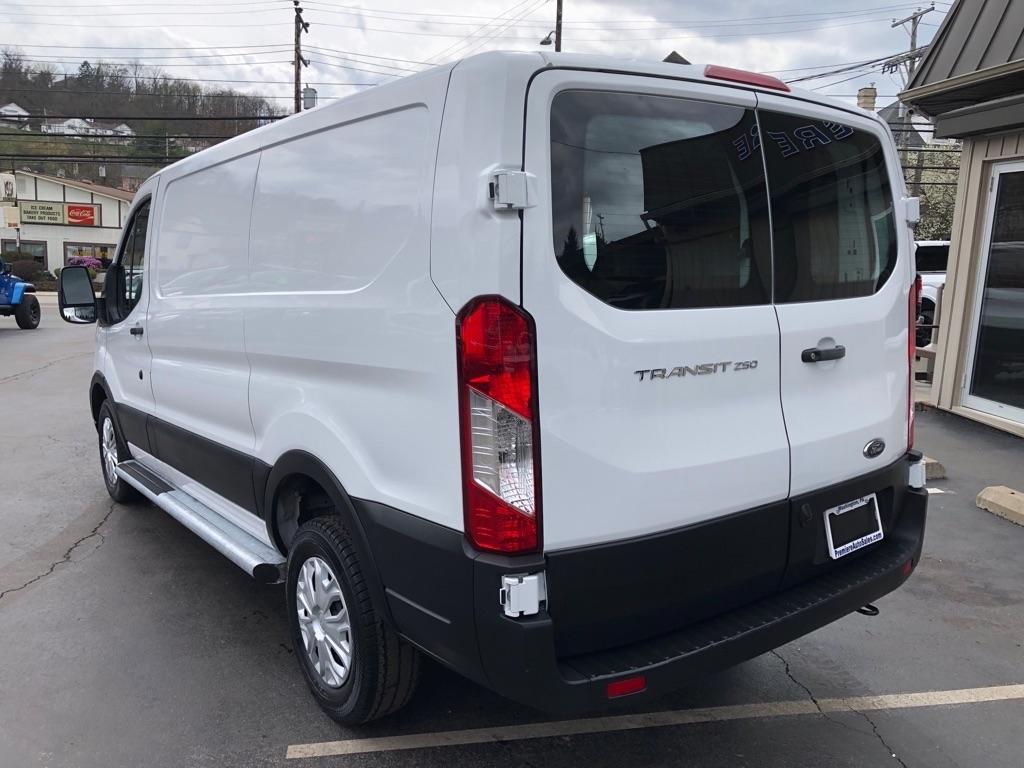 Ford Transit  2024