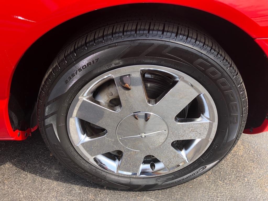 Ford Thunderbird  2003