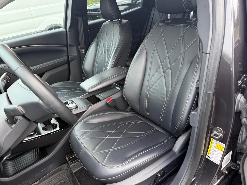 Ford Mustang Mach-E  2021