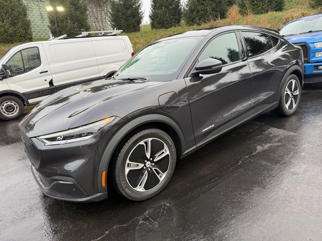 Ford Mustang Mach-E  2021