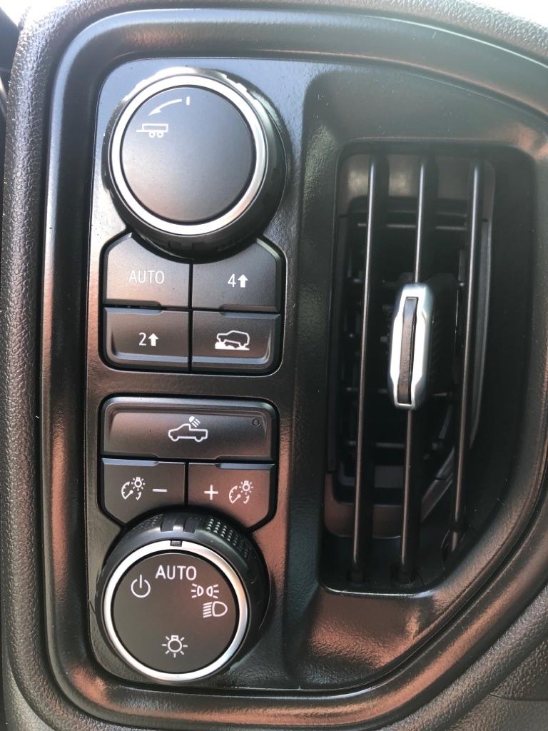 Chevrolet Silverado 1500  2021