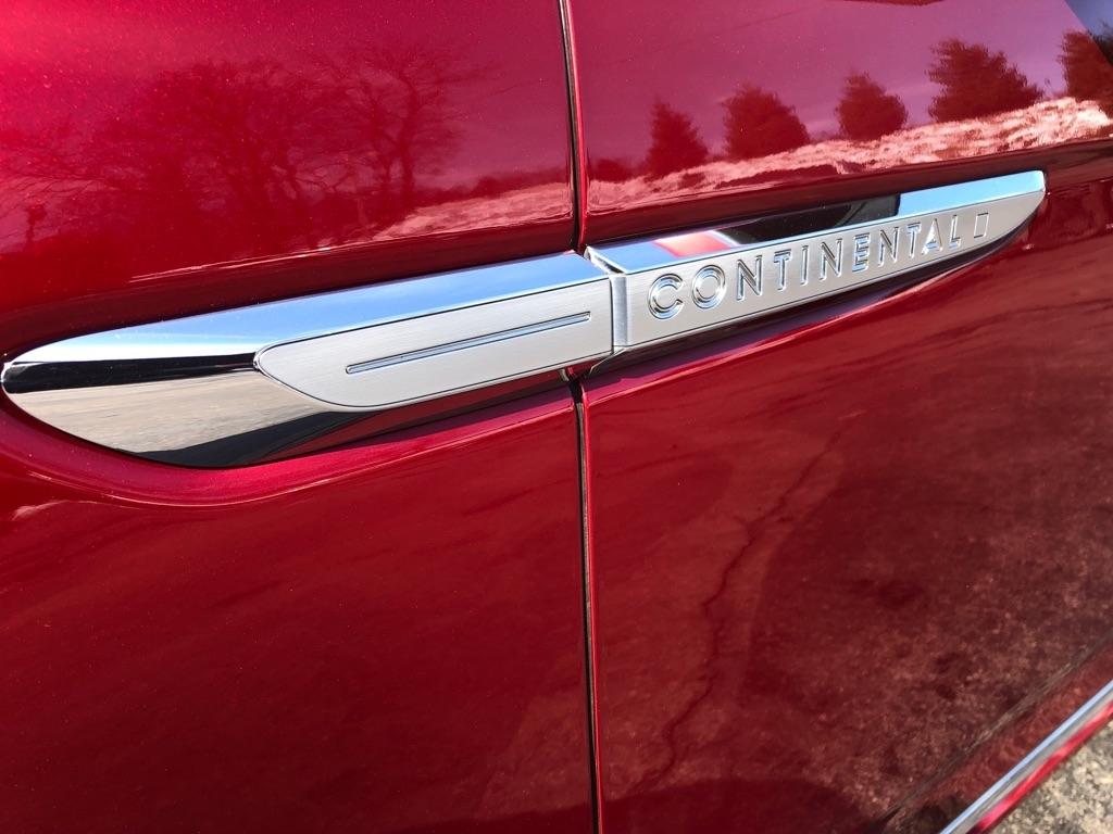 Lincoln Continental  2017