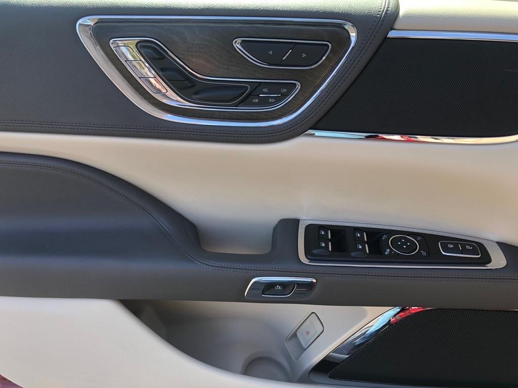 Lincoln Continental  2017