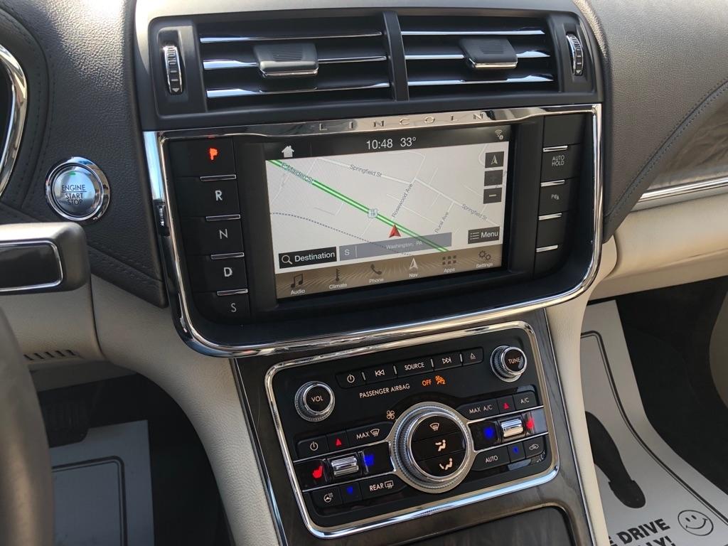 Lincoln Continental  2017