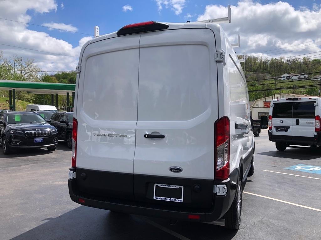 Ford Transit  2024