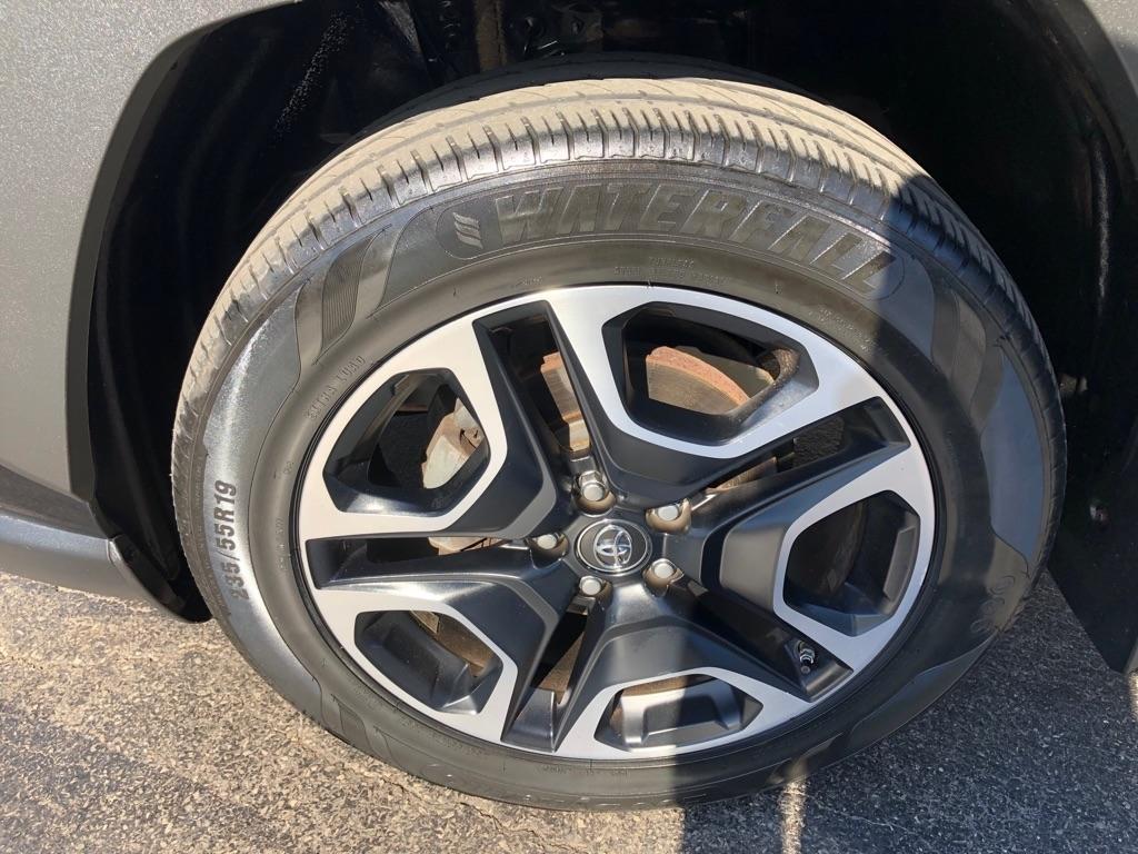 Toyota RAV4  2019