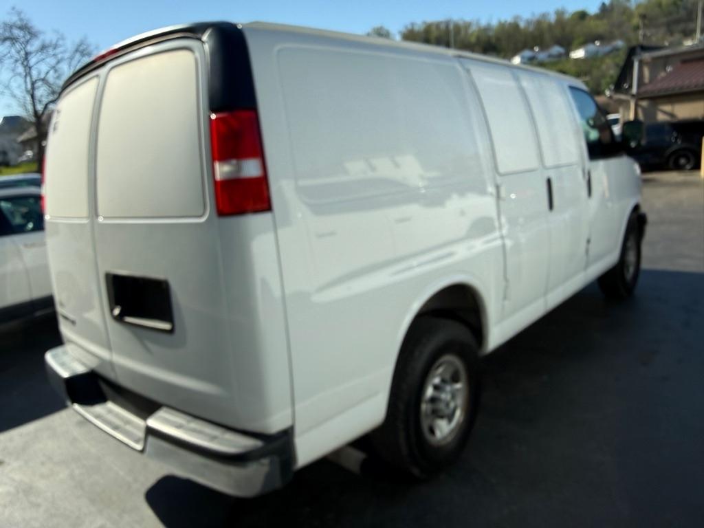 Chevrolet Express  2021