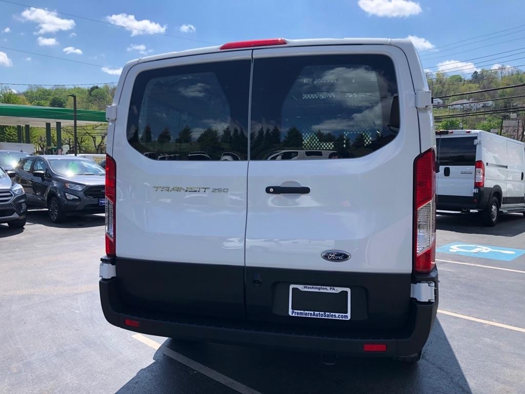 Ford Transit  2024
