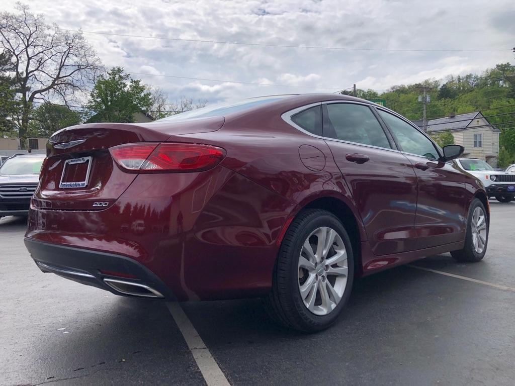 Chrysler 200  2016