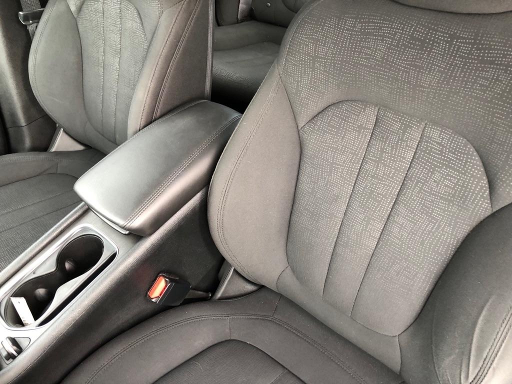 Chrysler 200  2016