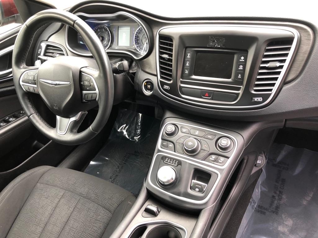 Chrysler 200  2016