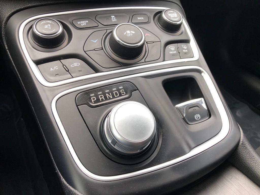 Chrysler 200  2016