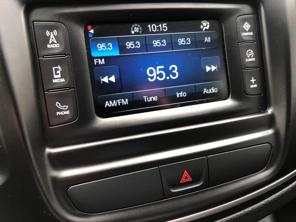 Chrysler 200  2016