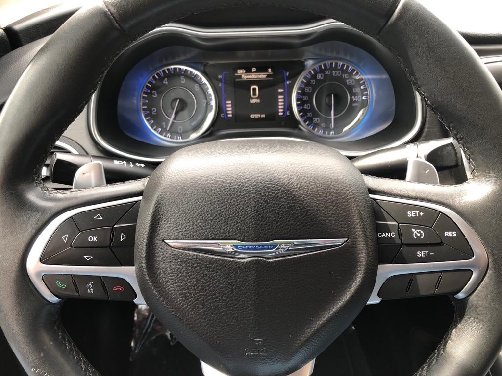 Chrysler 200  2016