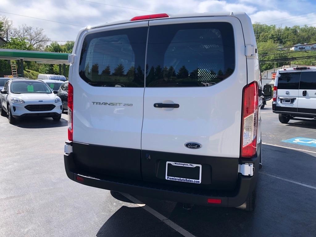 Ford Transit  2024