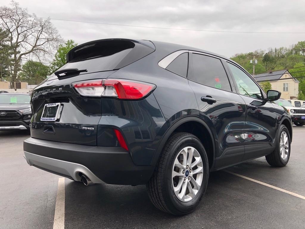 Ford Escape  2022