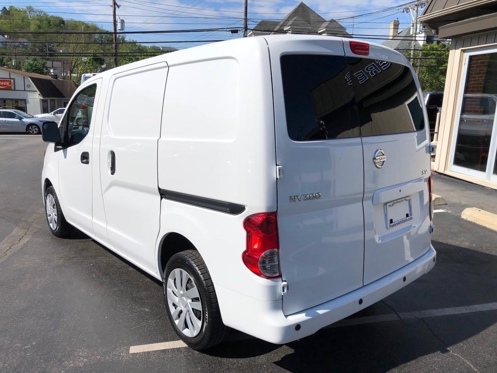 Nissan NV200  2020