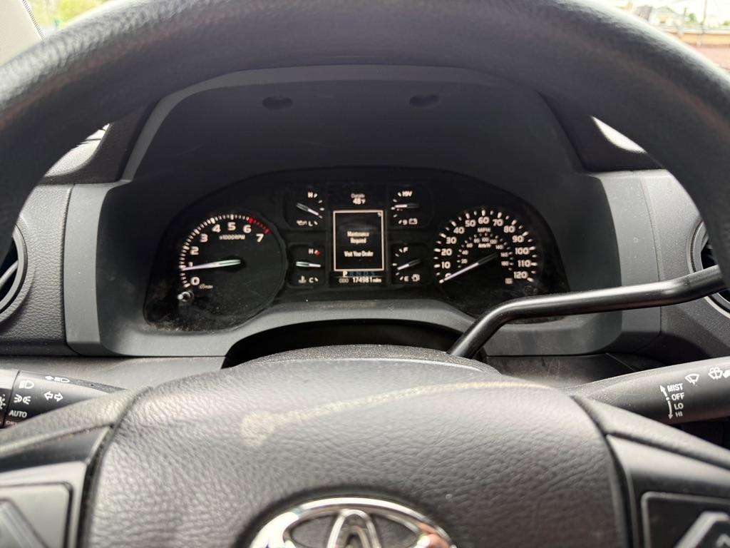 Toyota Tundra  2021