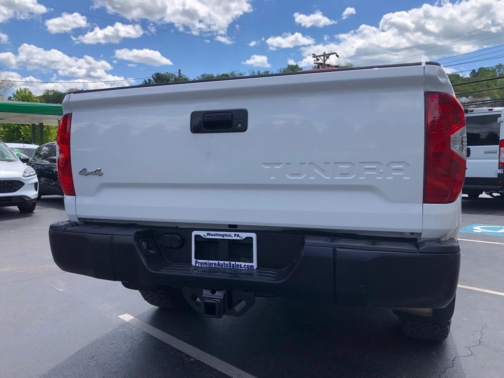 Toyota Tundra  2021