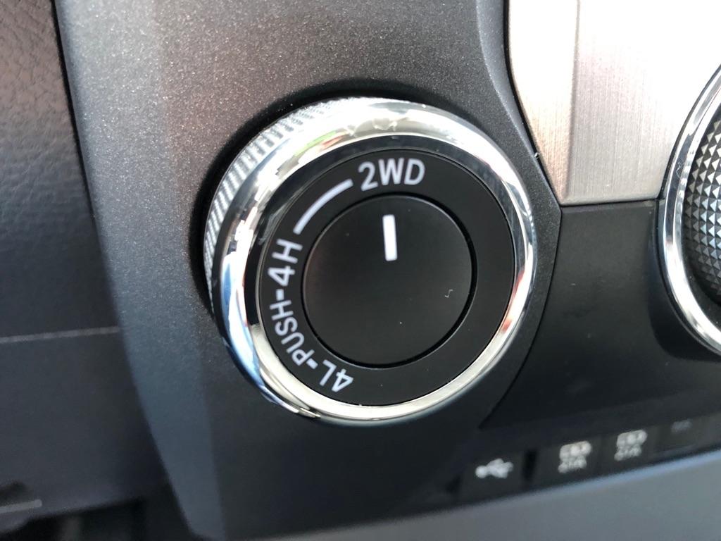 Toyota Tundra  2021