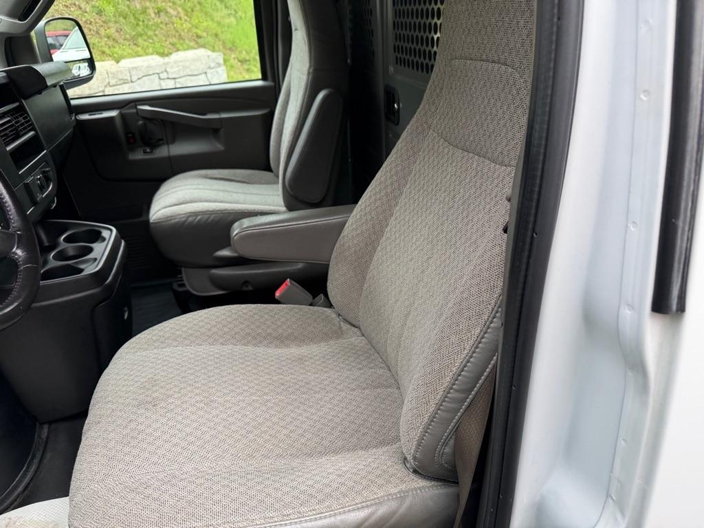 GMC Savana  2023