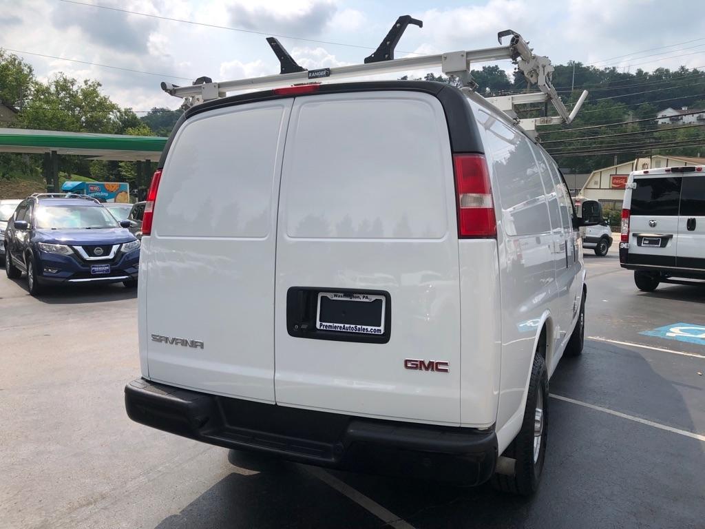 GMC Savana  2023