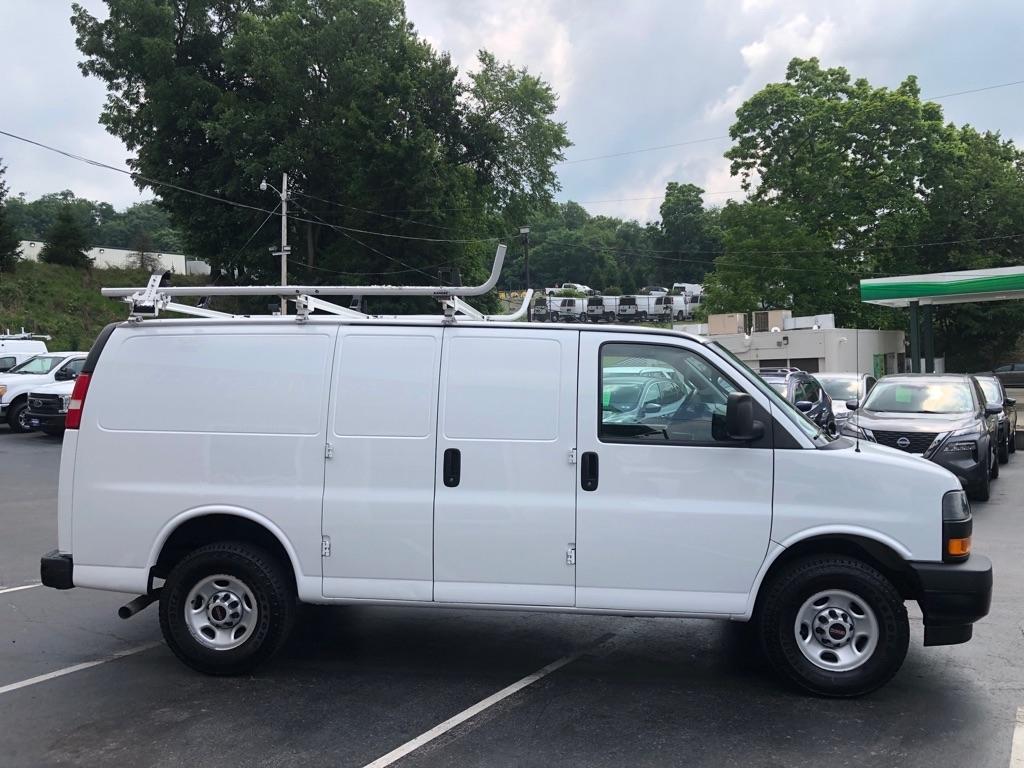 GMC Savana  2023