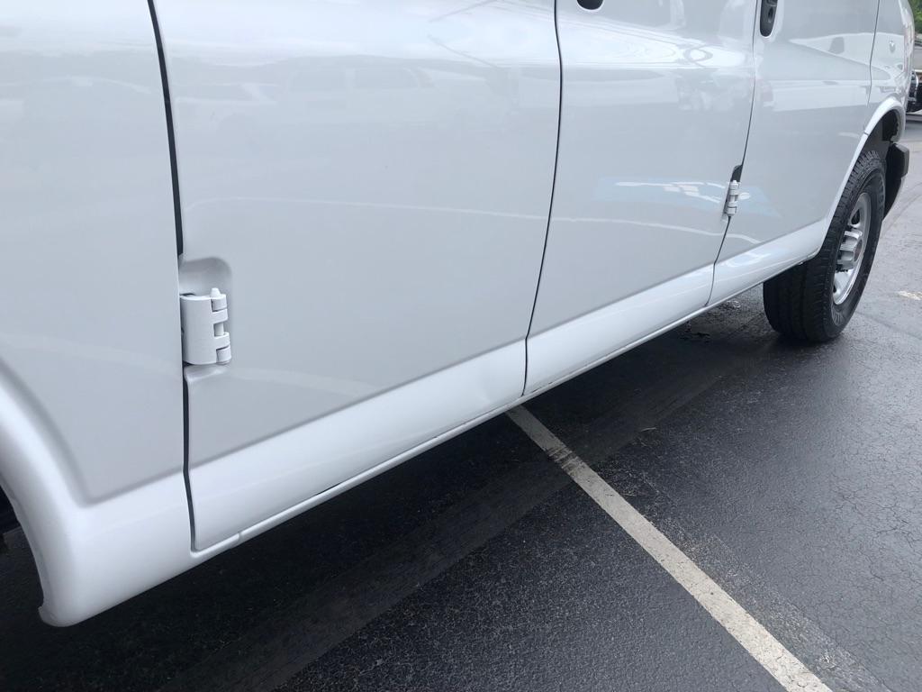 GMC Savana  2023