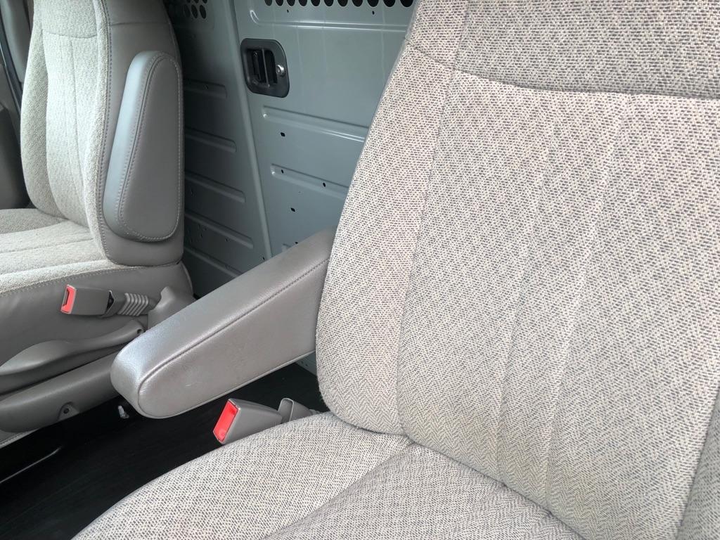 GMC Savana  2023