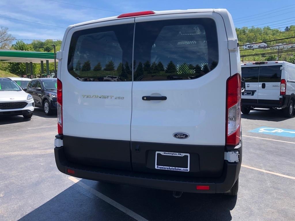 Ford Transit  2024