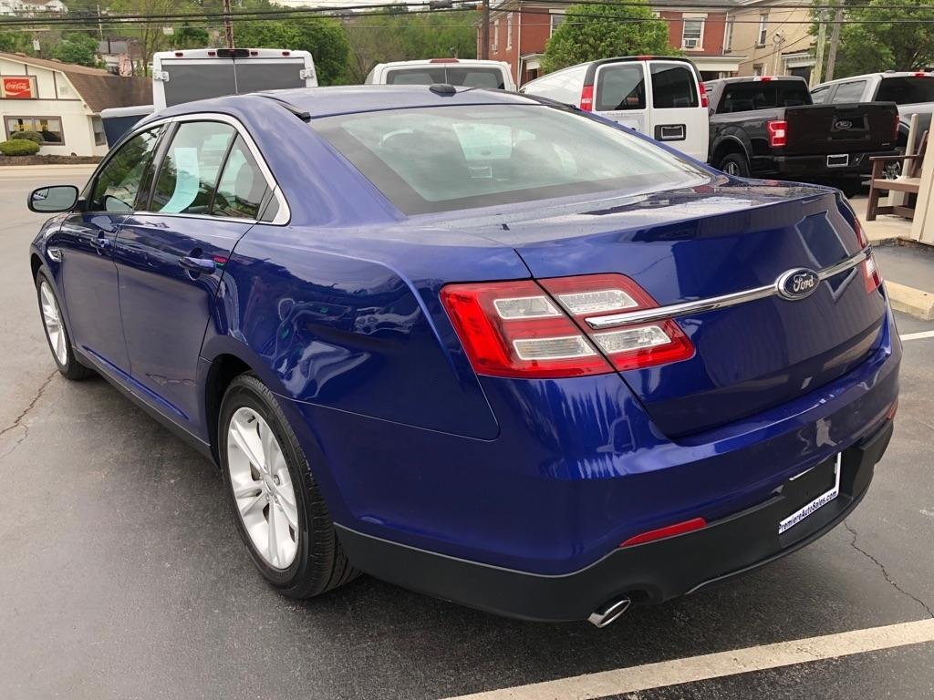 Ford Taurus  2014
