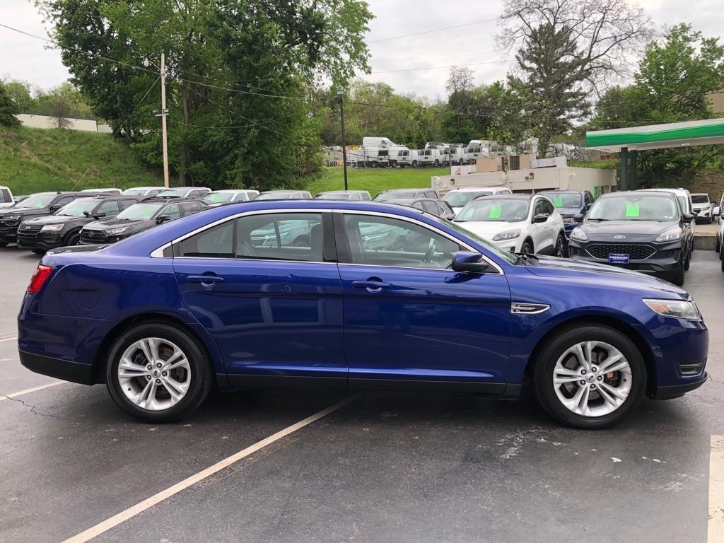 Ford Taurus  2014