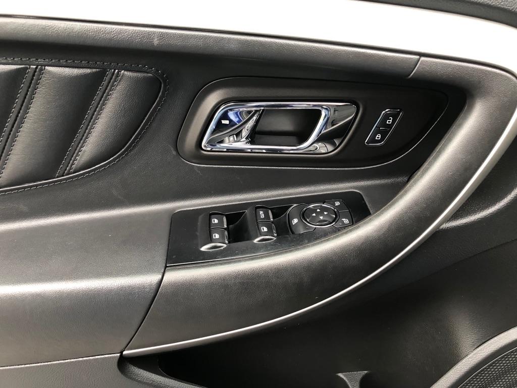 Ford Taurus  2014