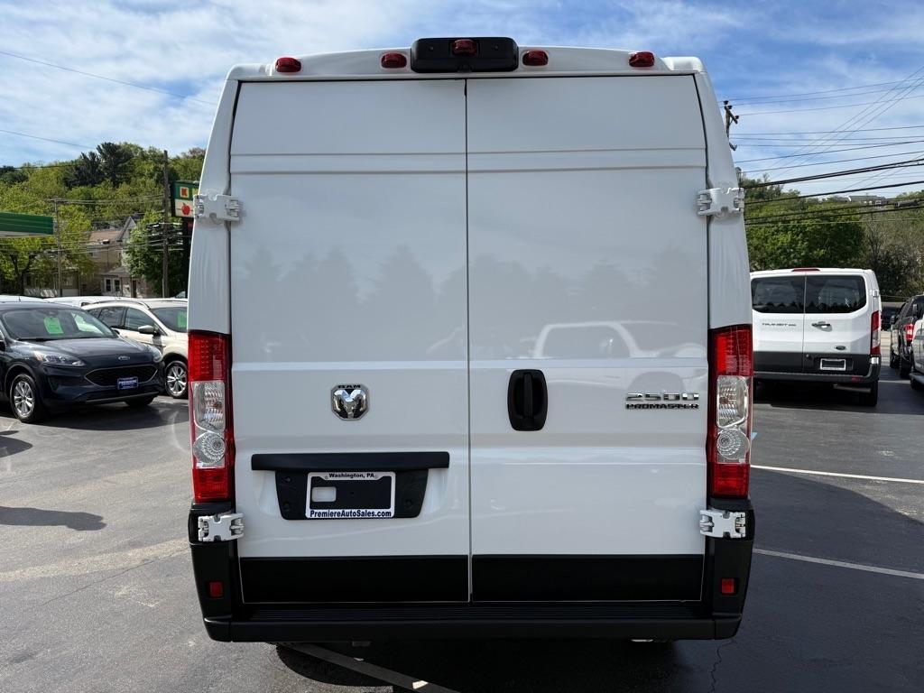 RAM Promaster  2025