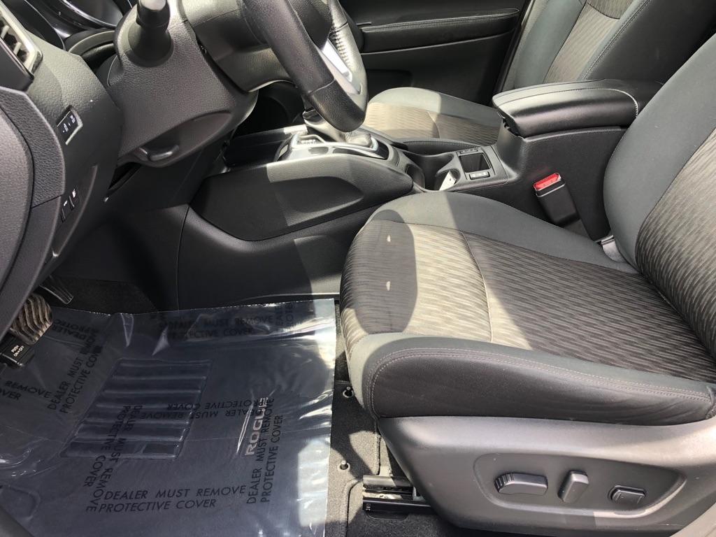 Nissan Rogue  2019
