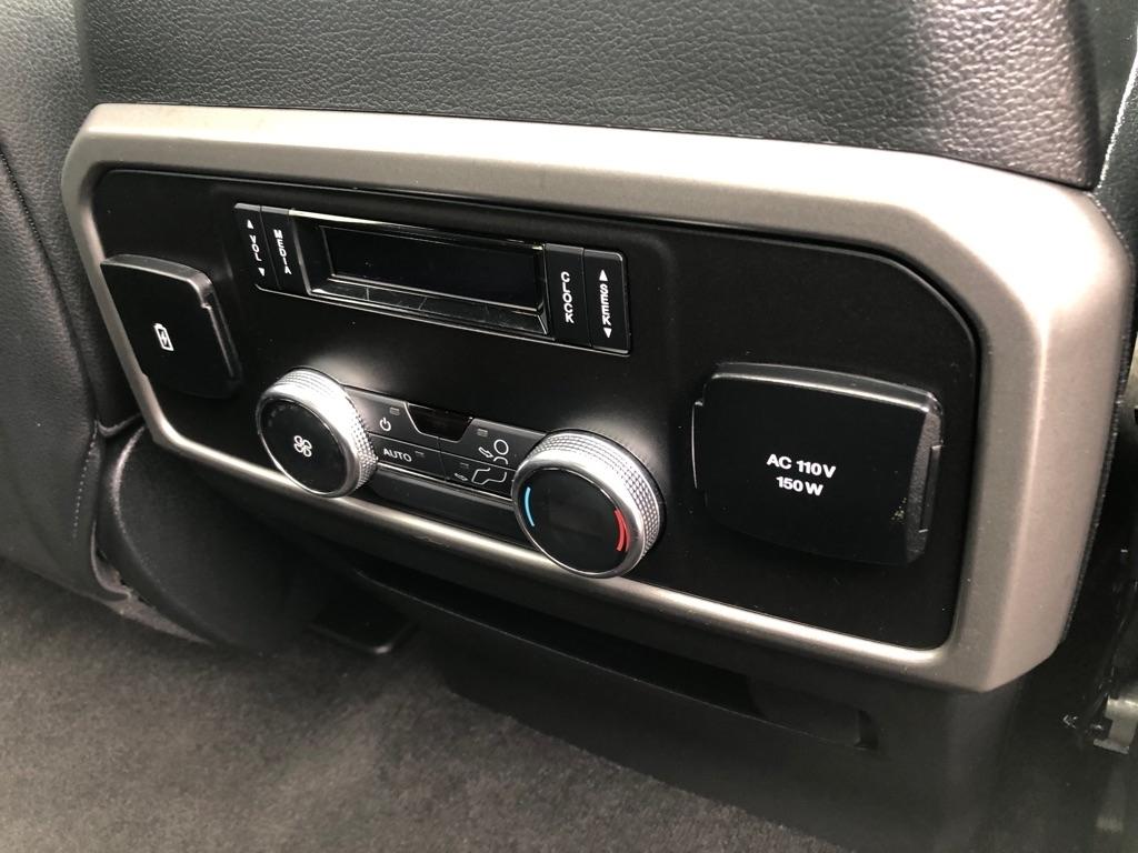 Ford Expedition  2020