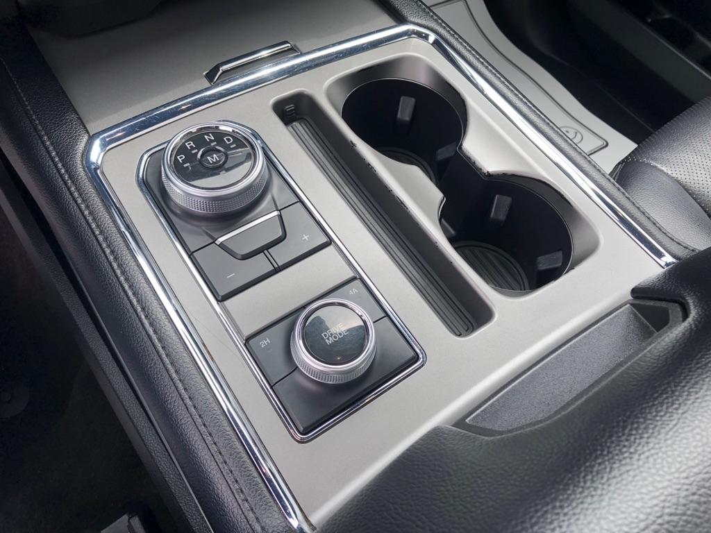 Ford Expedition  2020
