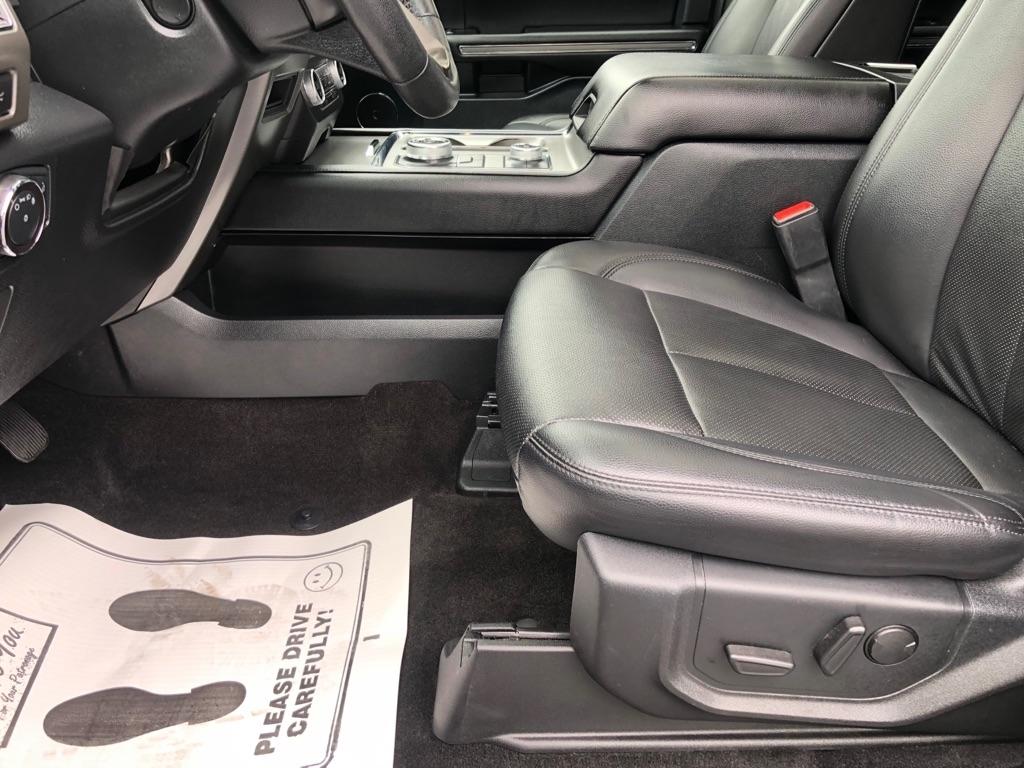 Ford Expedition  2020