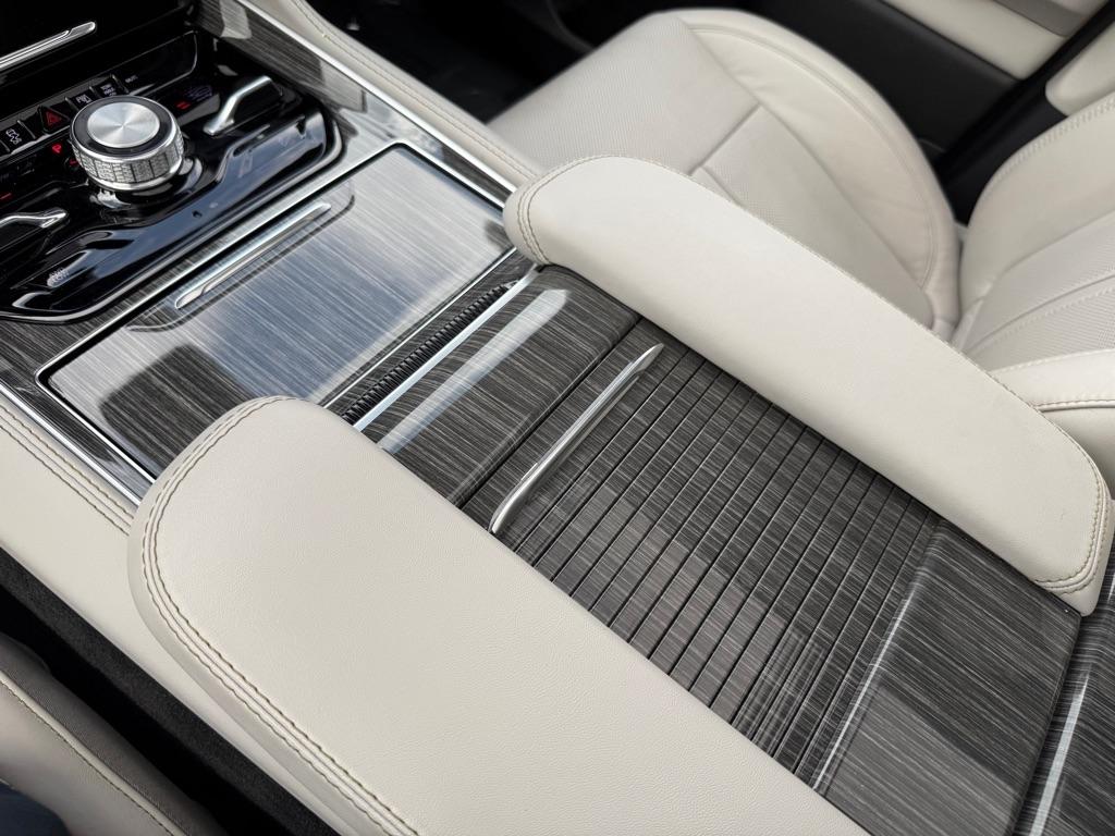 Jeep Wagoneer  2022