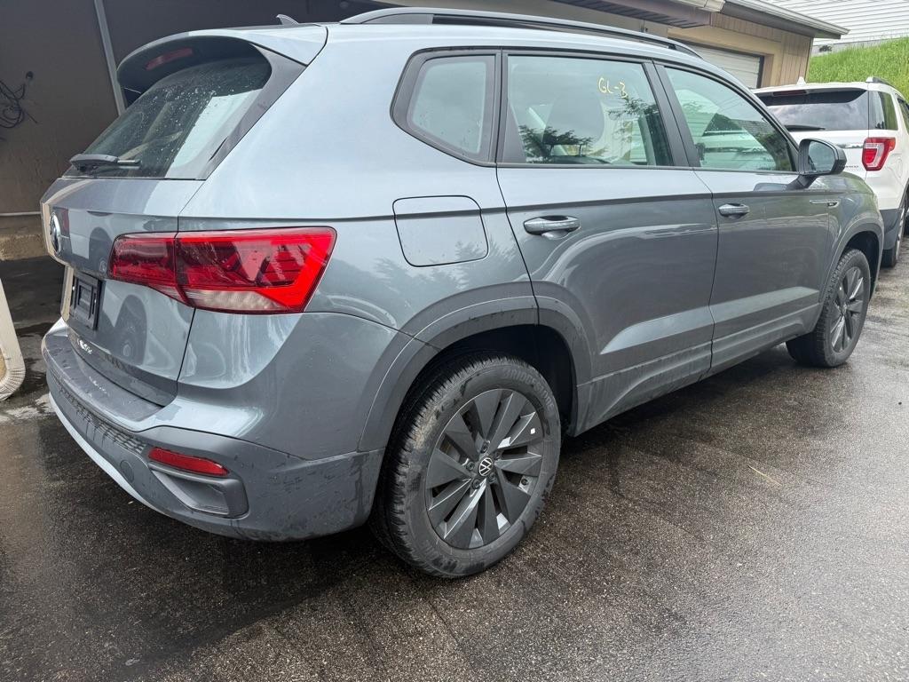 Volkswagen Taos  2023