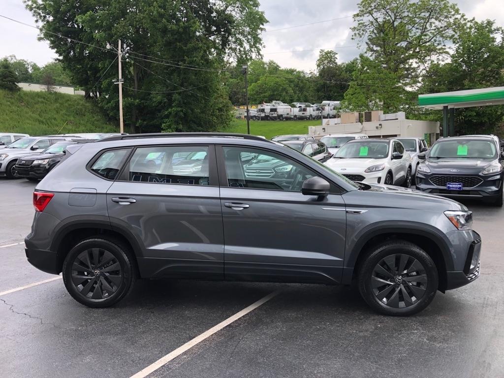 Volkswagen Taos  2023