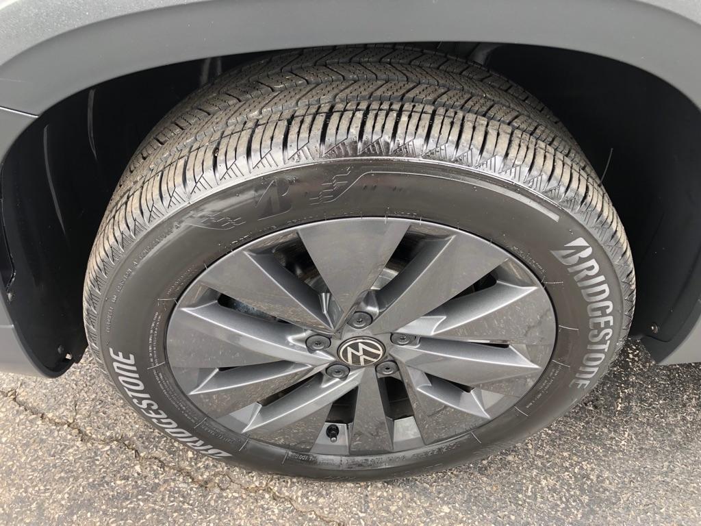 Volkswagen Taos  2023