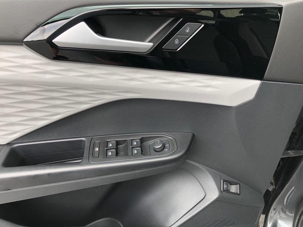 Volkswagen Taos  2023
