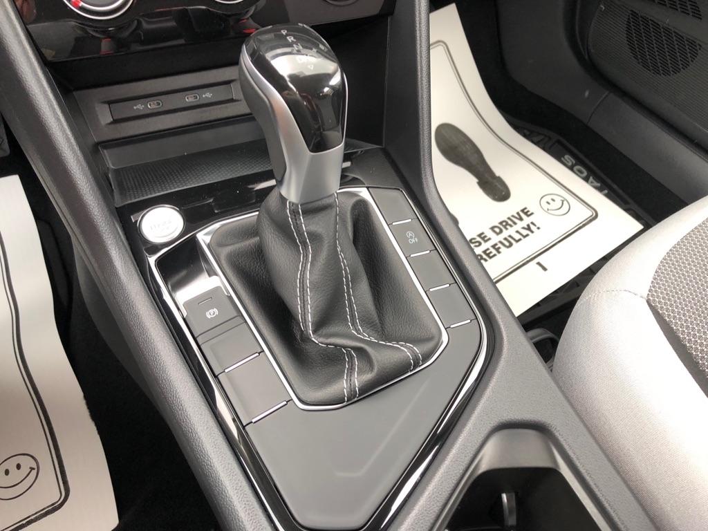 Volkswagen Taos  2023