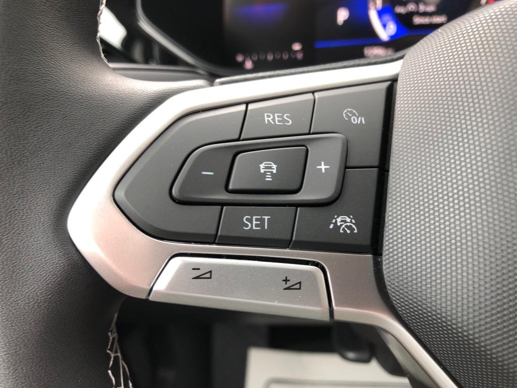 Volkswagen Taos  2023